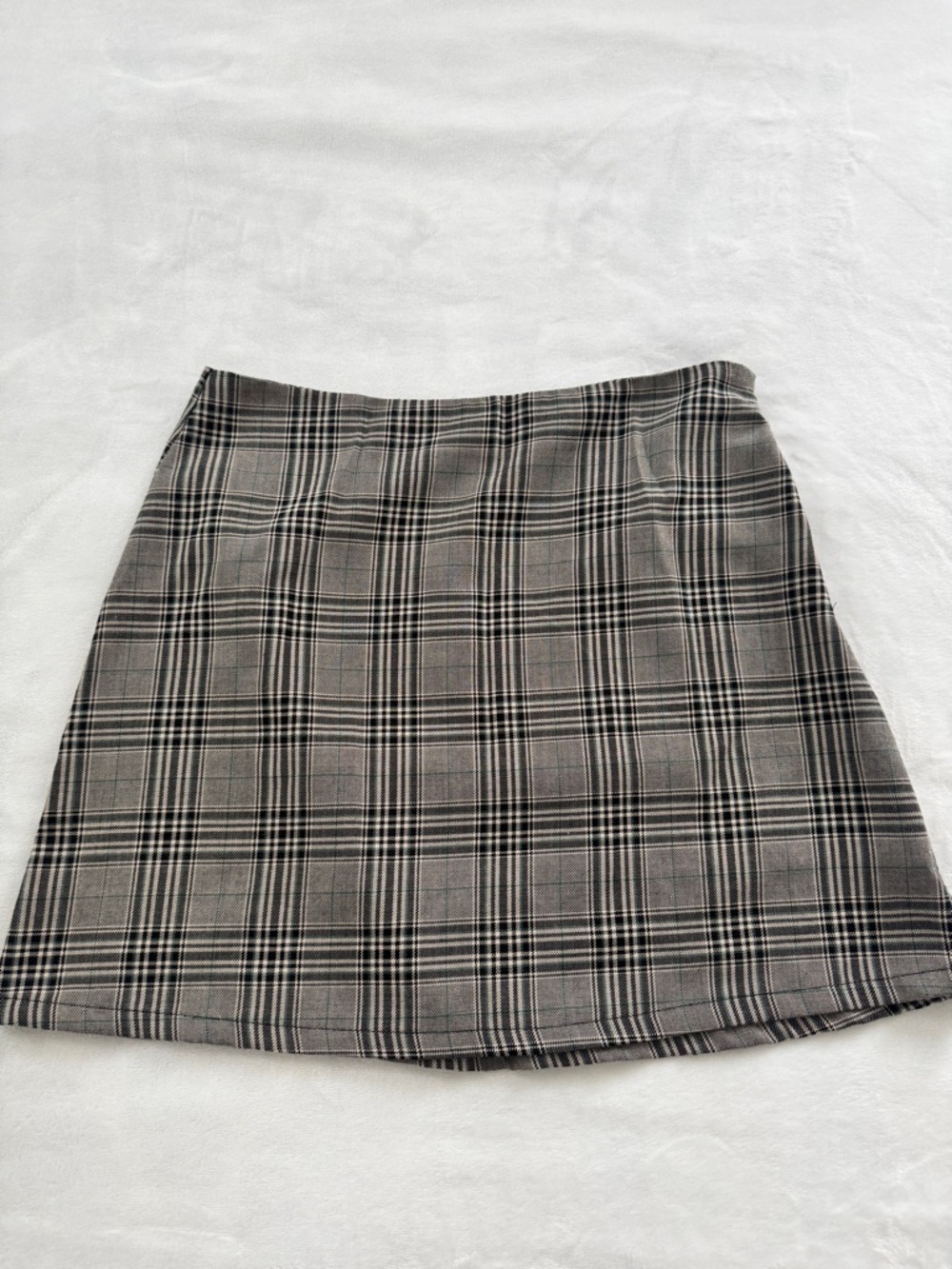 FINAL PRICE Cotton On Gray Plaid Mini Skirt Size Medium